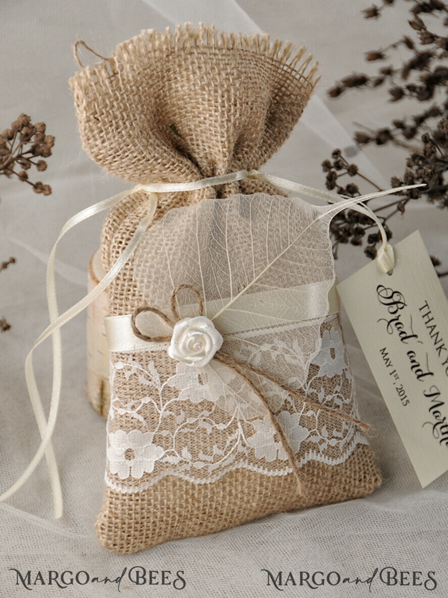 WEDDING FAVORS Rustic Burlap Favor Bags wedding favors, Rustic Burlap Favor Bag and tag