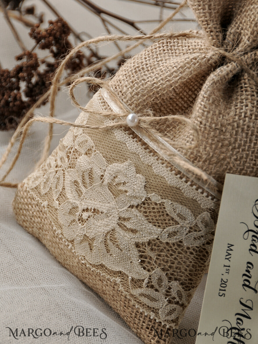 guests favor ideas, Rustic Burlap Favor Bag