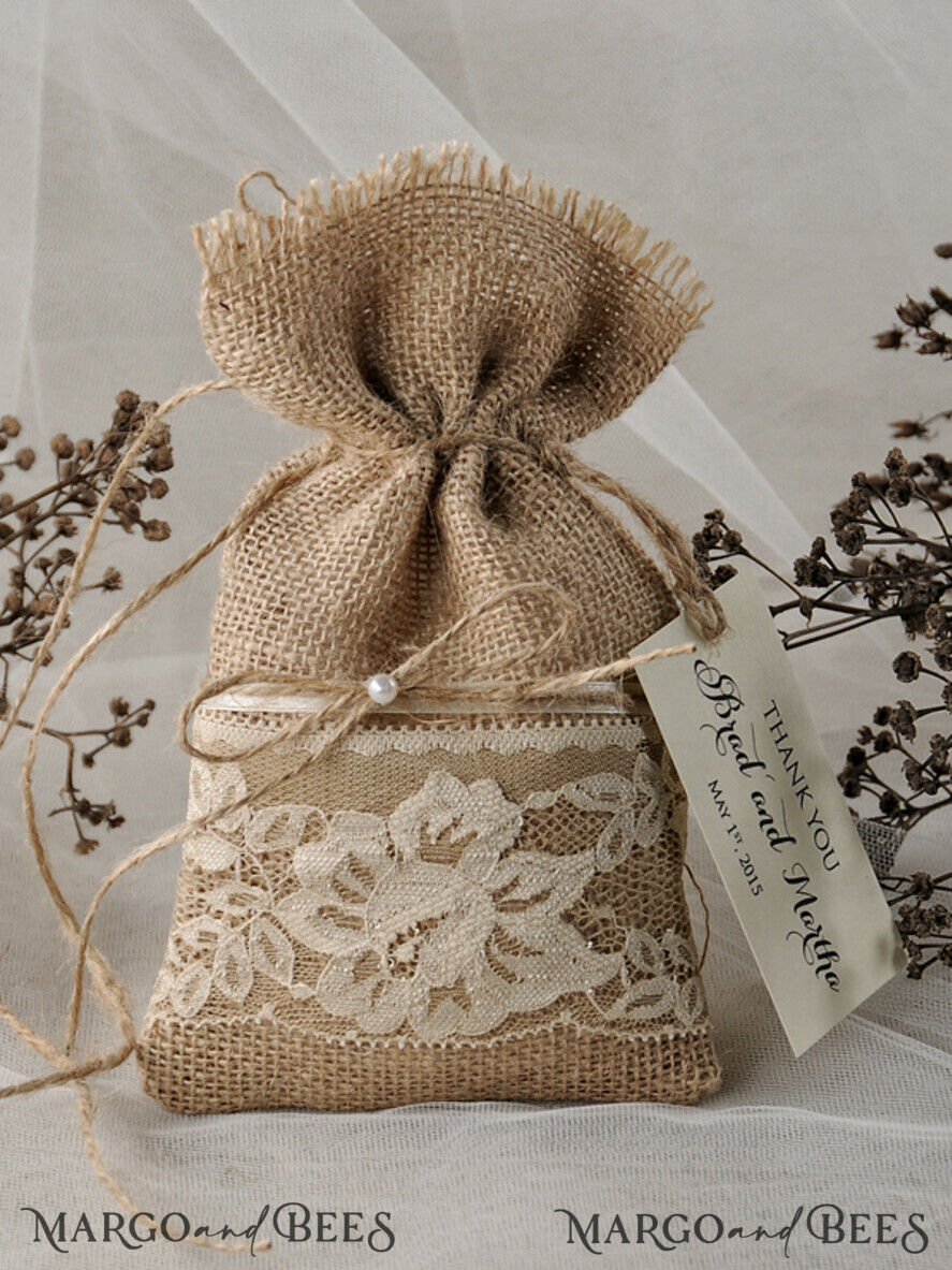 guests favor ideas, Rustic Burlap Favor Bag