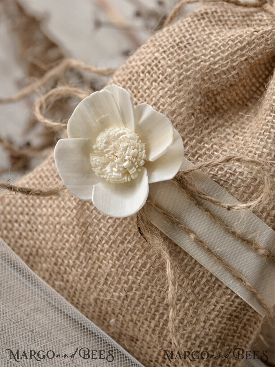 Wedding Thank You favors, custom made Rustic Burlap Favor Bags