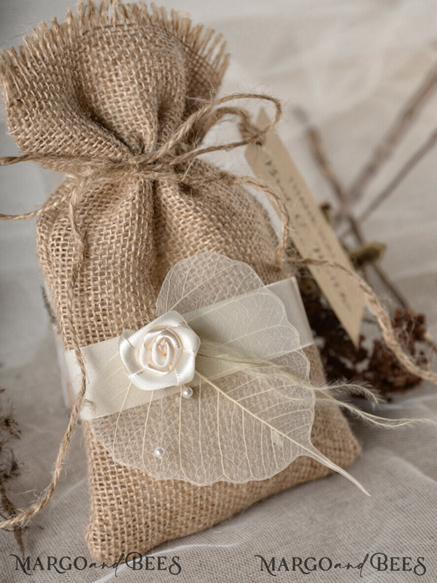 WEDDING FAVORS Rustic Burlap Favor Bags wedding favors, personalized Rustic Burlap Favor Bags