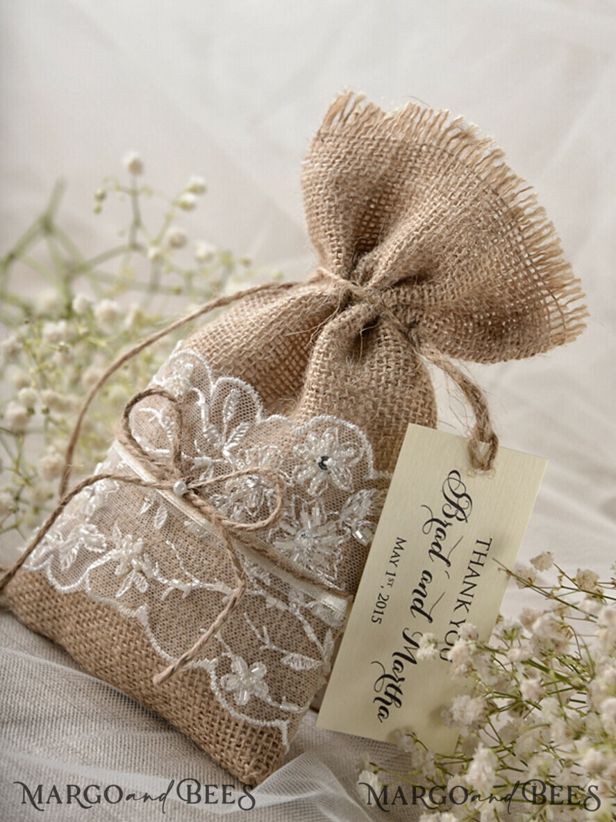 WEDDING FAVORS Rustic Burlap Favor Bags Wedding Favor gifts, Rustic Burlap Favor Bag