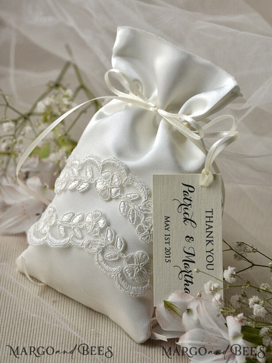 wedding favor, Vintage Lace Satin Bags