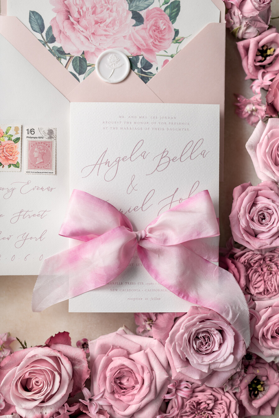 WEDDING INVITATIONS Elegant Invites Classic Cards Romantic Personalized Wedding Invitations Vintage Roses Stationery Handmade Silk Bow Blush Pink Envelope with Monogram Liner