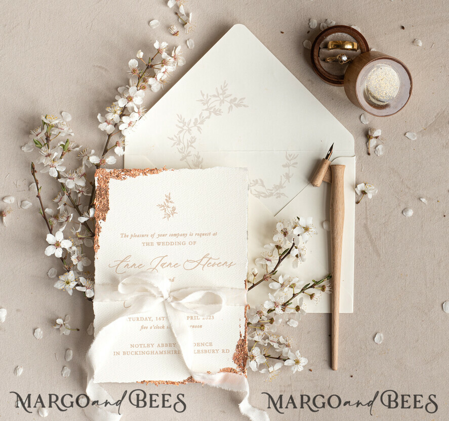 WEDDING INVITATIONS Elegant Invites Classic Cards Stunning wedding invitations, Luxury Gold wedding invitation Set, Elegant Wedding Invitation Suite, Luxury wedding Card, Golden deckled edge paper wedding Invitess