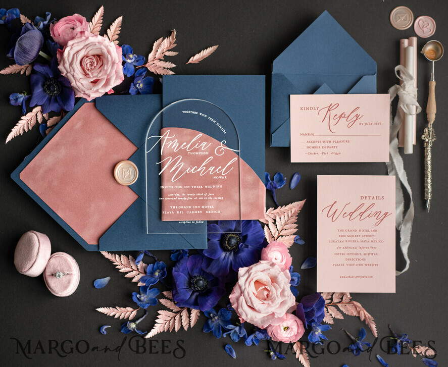 WEDDING INVITATIONS Elegant Invites Classic Cards Navy Blue Dusty Pink velvet Pocket Plexi wedding Invitation Set, Elegant Arch Acrylic Wedding Invitations Dark blue, Velvet Pocket blush pink Modern Wedding, Plexi Wedding Cards Suite
