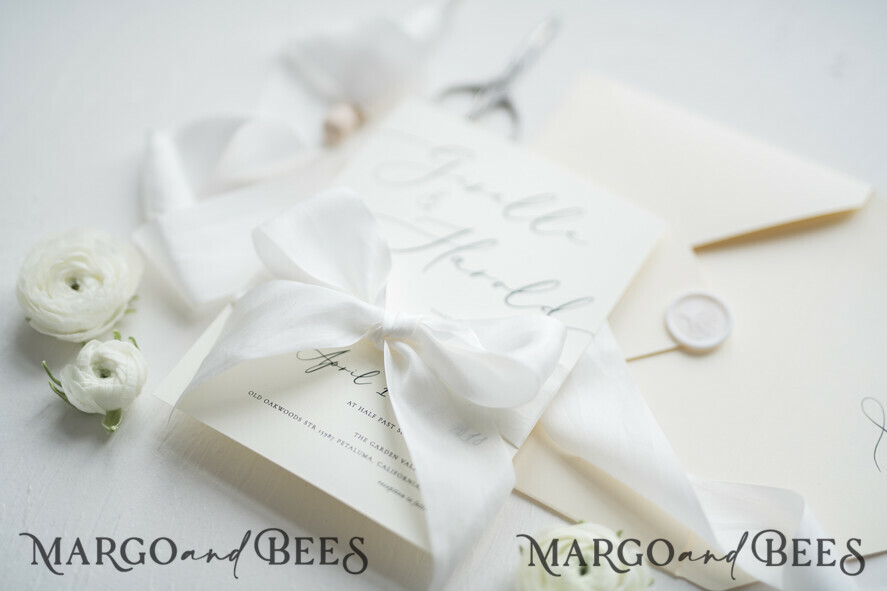 WEDDING INVITATIONS Elegant Invites Classic Cards Minimalist Wedding Invitations Fine Art Stationery with Bow Ivory Paper Envelope Monogram Liner