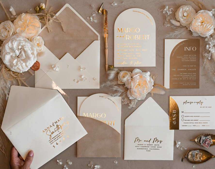 WEDDING INVITATIONS gold / rose gold / silver / glitter Custom Wedding invitations velvet beige pocket, Elegant Arch Wedding Invitations, Gold Wedding Invitation Suite, Luxury wedding Cards