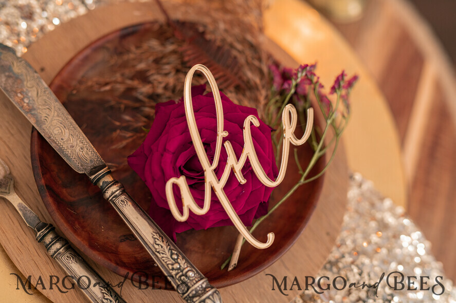 PLACE CARDS / TABLE CARDS Acrylic Gold Clear / Wood 3D Laser Cut Names Gold Place Cards, Acrylic Place Card, Gold 3D Wedding Place Cards, GOLD Mirror Custom Escort Cards, Acrylic Laser Cut Place Names, Editable Text