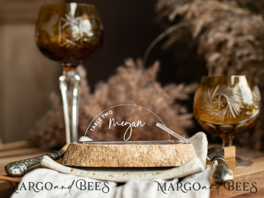 PLACE CARDS / TABLE CARDS Acrylic Gold Clear / Wood 3D Modern Arch Acrylic Place Card with Stand, Arch Clear Name Cards, Premium Luxury Seating Cards, Transparent Acryl Escort Cards, White Printout Glass Place Cards