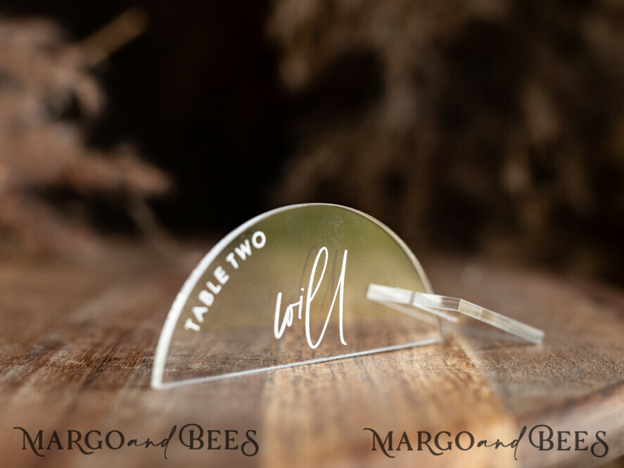 PLACE CARDS / TABLE CARDS Acrylic Gold Clear / Wood 3D Modern Arch Acrylic Place Card with Stand, Arch Clear Name Cards, Premium Luxury Seating Cards, Transparent Acryl Escort Cards, White Printout Glass Place Cards