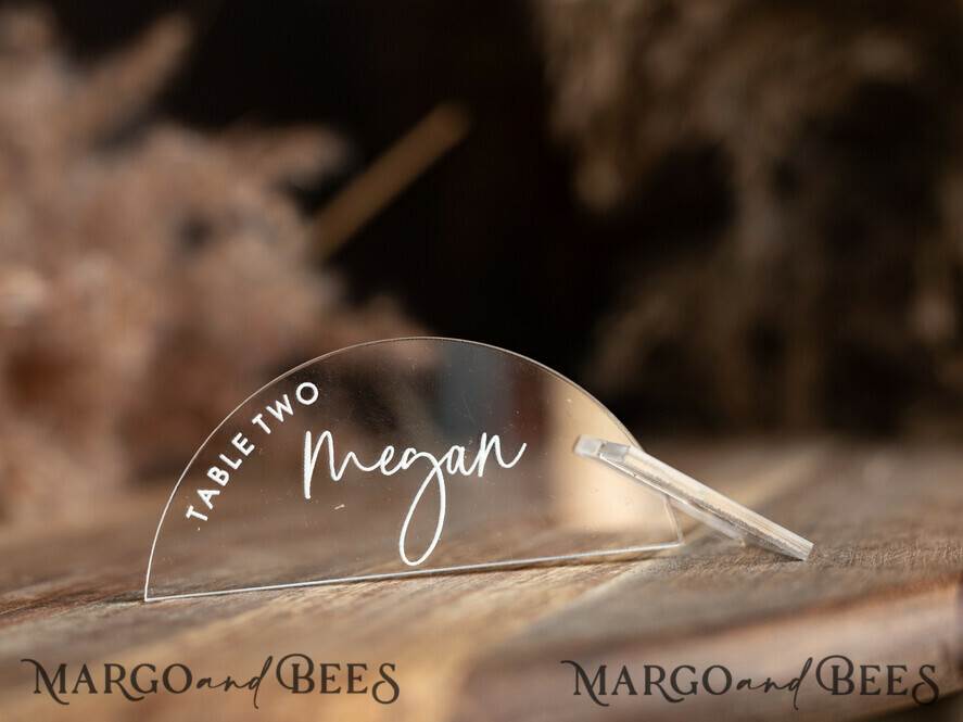PLACE CARDS / TABLE CARDS Acrylic Gold Clear / Wood 3D Modern Arch Acrylic Place Card with Stand, Arch Clear Name Cards, Premium Luxury Seating Cards, Transparent Acryl Escort Cards, White Printout Glass Place Cards