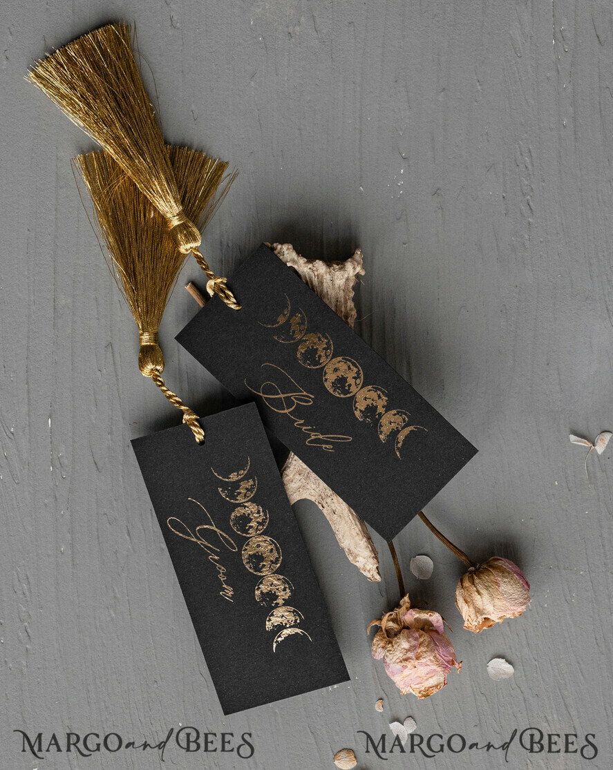 PLACE CARDS / TABLE CARDS Luxury Premium Glitter/ Gold/ Silver/ Rose Gold Halloween Wedding Place Card, Black Wedding Escort Card, Spooky Halloween Place Cards, Gothic Wedding Place Cards, Skeleton Wedding Set black and gold
