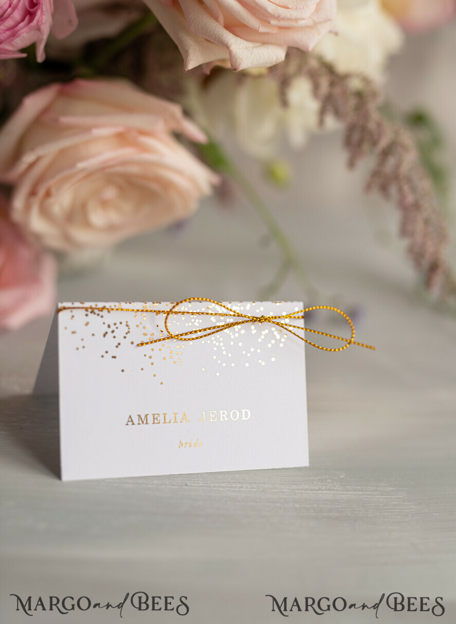 PLACE CARDS / TABLE CARDS Luxury Premium Glitter/ Gold/ Silver/ Rose Gold Gold foil Wedding Place Cards, White Wedding Escort Card, with Gold Twine, Elegant place cards, Table name cards, Personalized wedding decor, Editable Text