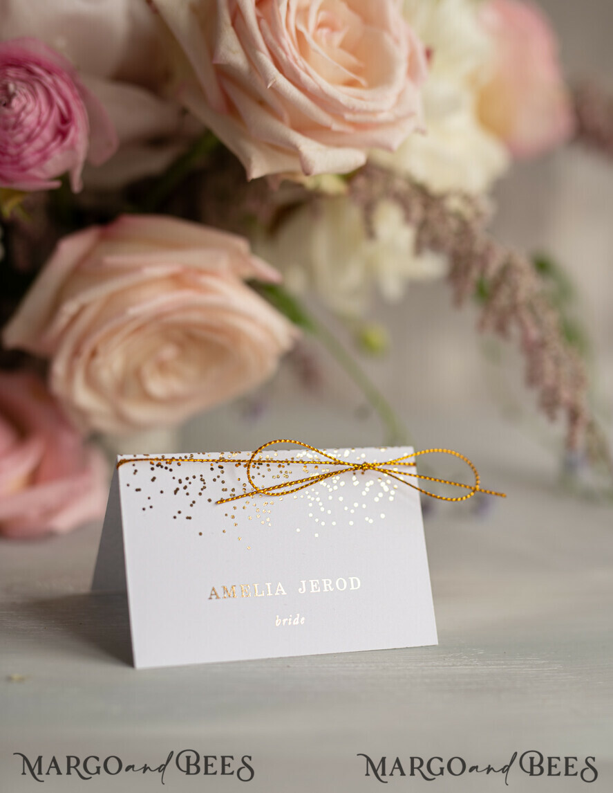 PLACE CARDS / TABLE CARDS Luxury Premium Glitter/ Gold/ Silver/ Rose Gold Gold foil Wedding Place Cards, White Wedding Escort Card, with Gold Twine, Elegant place cards, Table name cards, Personalized wedding decor, Editable Text