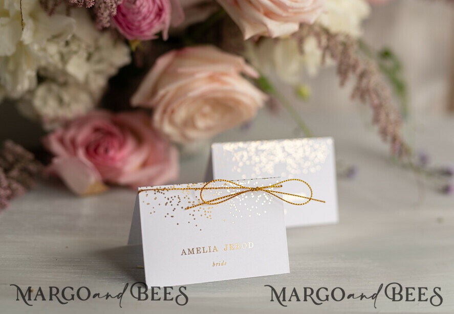 PLACE CARDS / TABLE CARDS Luxury Premium Glitter/ Gold/ Silver/ Rose Gold Gold foil Wedding Place Cards, White Wedding Escort Card, with Gold Twine, Elegant place cards, Table name cards, Personalized wedding decor, Editable Text