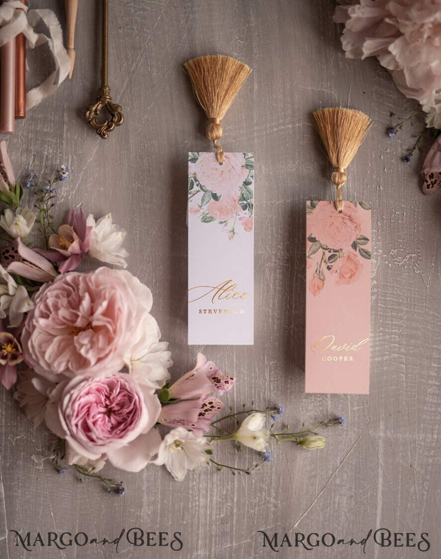 PLACE CARDS / TABLE CARDS Luxury Premium Glitter/ Gold/ Silver/ Rose Gold Elegant Wedding Escort Card with Gold Tassel, Gold Foil Printout with Flowers, Romantic Tassel Wedding Place Card, Blush Pink Name Cards, Custom Text Place Card