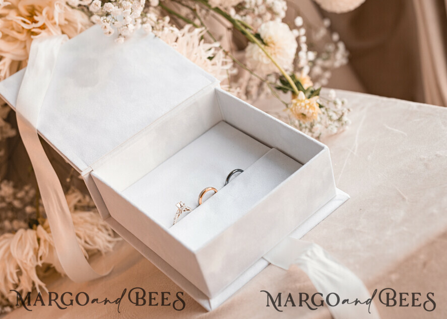 RING BEARER BOXES & PILLOWS Velvet ring box for wedding ceremony Pure White Ring Box for Wedding Ceremony 3 rings, White Golden velvet Wedding Ring Box for ceremony, Glamour Wedding Ring Boxes his hers, Luxury Velvet Ring box double Custom Colors