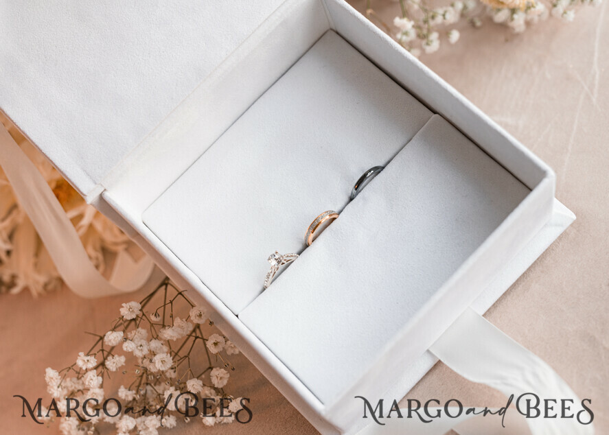 RING BEARER BOXES & PILLOWS Velvet ring box for wedding ceremony Pure White Ring Box for Wedding Ceremony 3 rings, White Golden velvet Wedding Ring Box for ceremony, Glamour Wedding Ring Boxes his hers, Luxury Velvet Ring box double Custom Colors