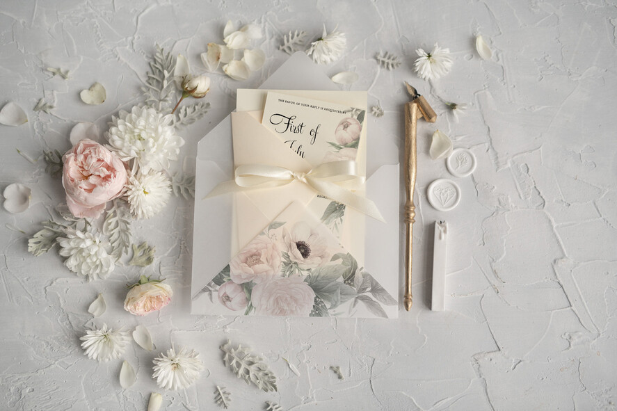 WEDDING INVITATIONS Modern Invites Floral Cards Natural Personalized Wedding invitations Boho Invites Ivory Ribbon with Vellum Envelope