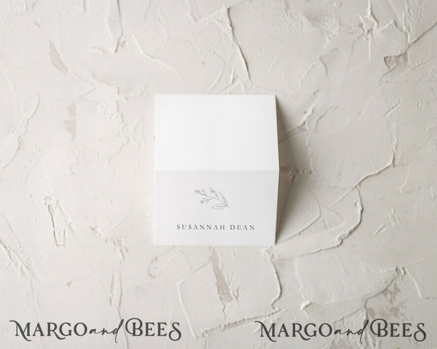 PLACE CARDS / TABLE CARDS Romantic Boho/ Botanical/ Floral Minimalistic White Floral Place Card, Wedding Place Cards, Elegant Name Tags, Boho Seating Table Decor, Luxury Table Place Cards, Simple Aesthetic Name Cards