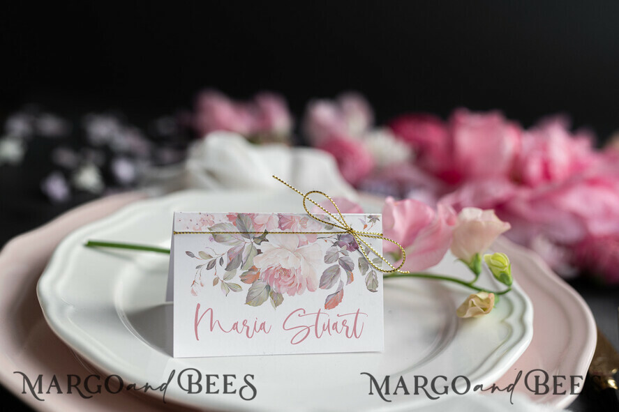 PLACE CARDS / TABLE CARDS Romantic Boho/ Botanical/ Floral White Floral Place Card with Gold Twine, Wedding Place Cards with Pink Flowers, Romantic Name Tags, Elegant Weeding Table Decor, Modern Botanical Table Name Tag