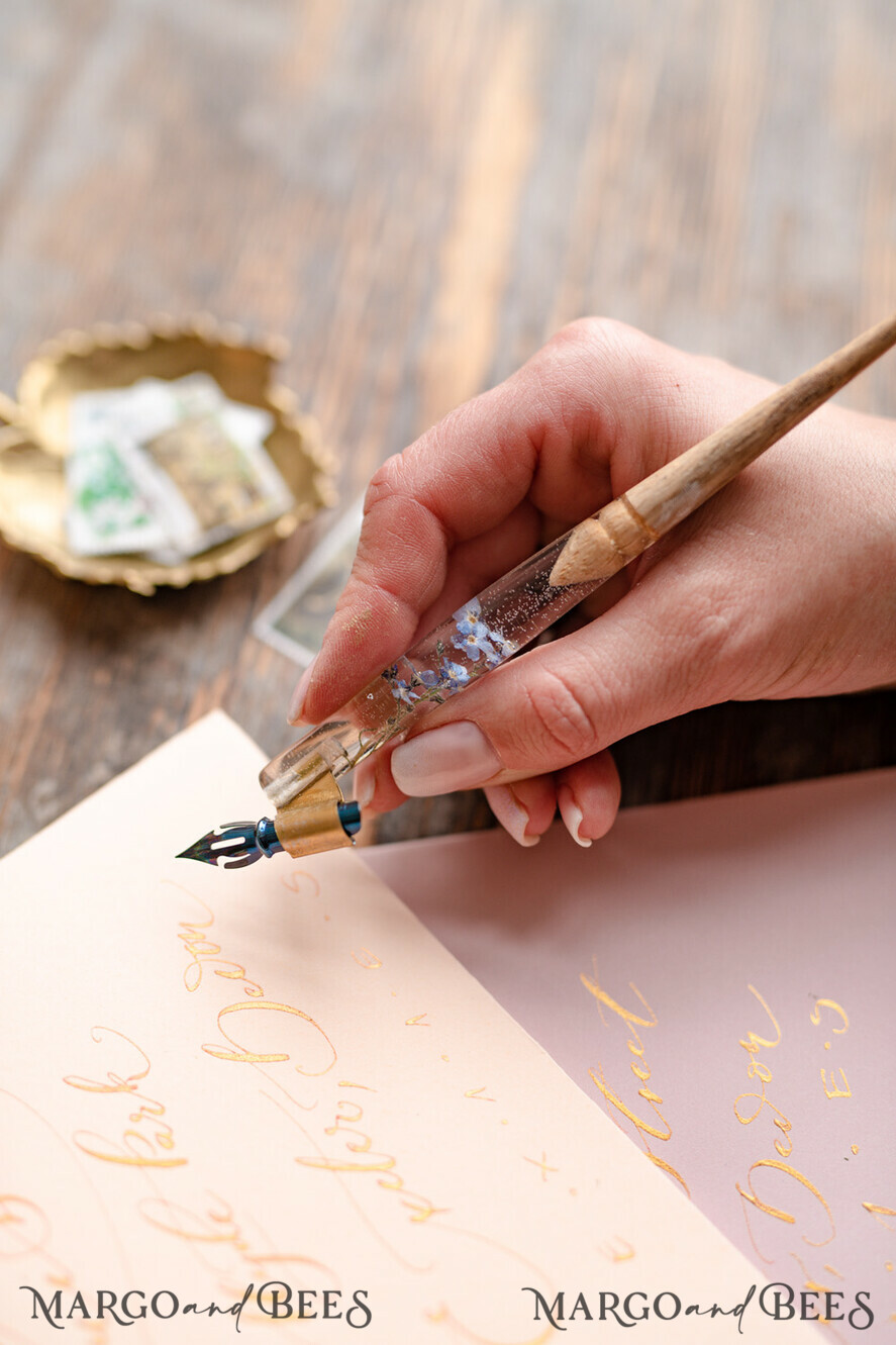 WOODEN PENHOLDERS Wood and resin English Oblique Pen, Handmade resin forget me not flowers Wooden Antique Dip Pen, Wood Oblique Calligraphy Pen Holder, perfect gift for her, practicing Quill
