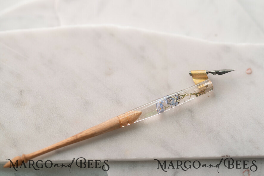 WOODEN PENHOLDERS Wood and resin English Oblique Pen, Handmade resin forget me not flowers Wooden Antique Dip Pen, Wood Oblique Calligraphy Pen Holder, perfect gift for her, practicing Quill