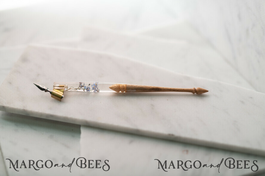 WOODEN PENHOLDERS Wood and resin English Oblique Pen, Handmade resin forget me not flowers Wooden Antique Dip Pen, Wood Oblique Calligraphy Pen Holder, perfect gift for her, practicing Quill