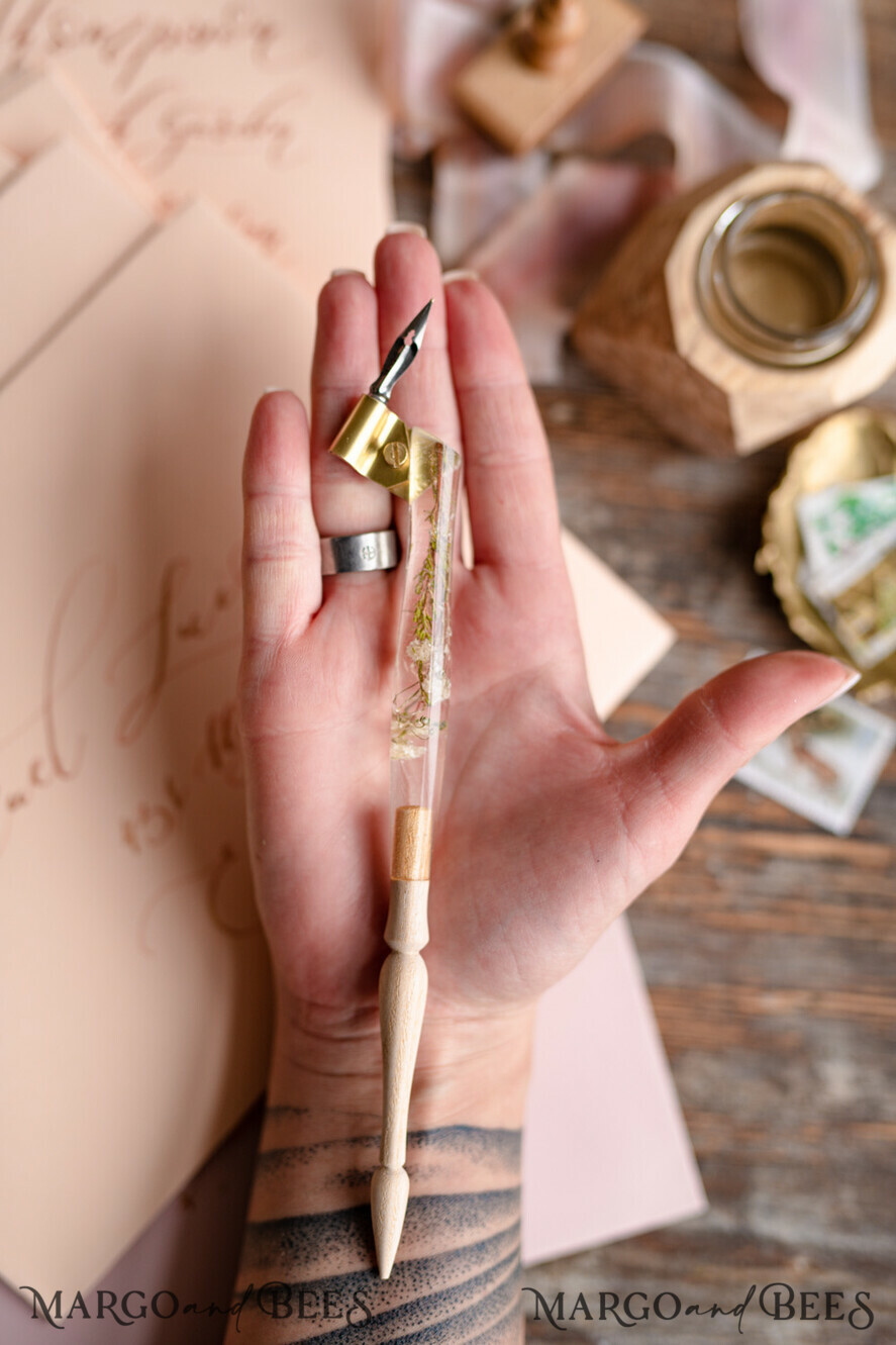 WOODEN PENHOLDERS Wood and resin English Oblique Pen, Handmade resin baby breath flowers Wooden Antique Dip Pen, Wood Oblique Calligraphy Pen Holder, perfect gift for her, practicing Quill