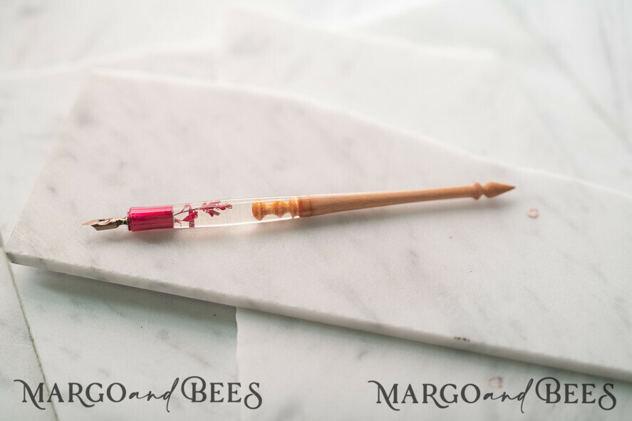 WOODEN PENHOLDERS Wood and resin English Oblique Pen, Handmade resin flowers Wooden Antique Dip Pen, Wood Oblique Calligraphy Pen Holder, perfect gift for her, practicing Quill
