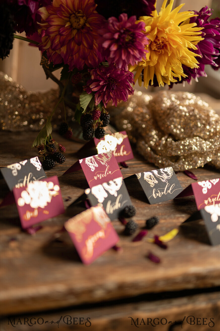 PLACE CARDS / TABLE CARDS calligraphy Luxury Modern Black Place Cards, Elegant Marsala Place Card with Gold printout, Romantic Name Tags For Your Wedding Tables, Calligraphy style Wedding Cards