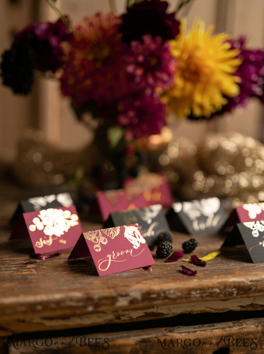 PLACE CARDS / TABLE CARDS calligraphy Luxury Modern Black Place Cards, Elegant Marsala Place Card with Gold printout, Romantic Name Tags For Your Wedding Tables, Calligraphy style Wedding Cards
