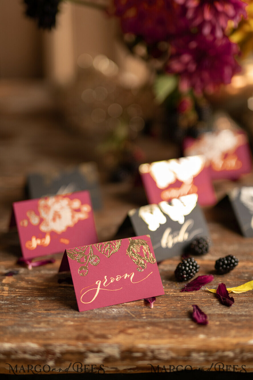 PLACE CARDS / TABLE CARDS calligraphy Luxury Modern Black Place Cards, Elegant Marsala Place Card with Gold printout, Romantic Name Tags For Your Wedding Tables, Calligraphy style Wedding Cards