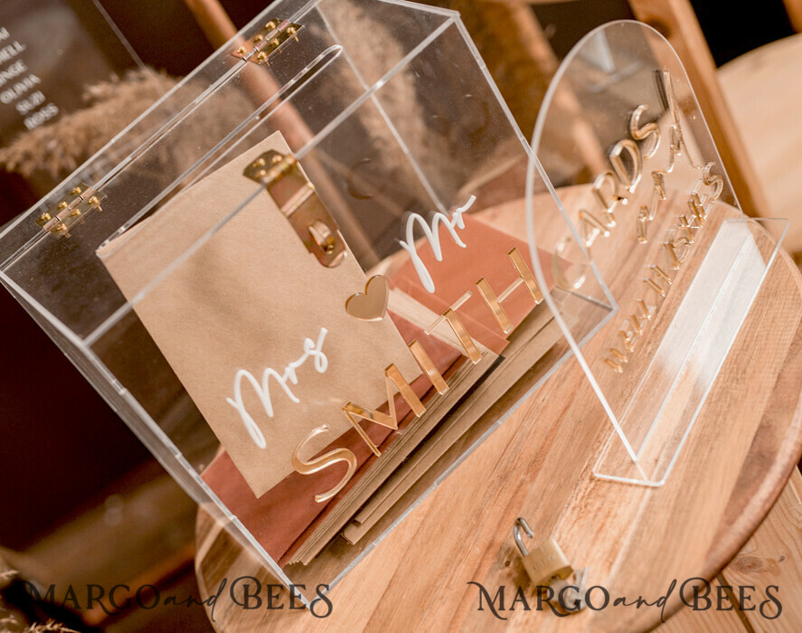 TABLE DECOR SIGNS Acrylic table decor Numbers Acrylic Arch Table menu, Clear Acrylic and gold Sign, Gold Plexi Table Numbers, Luxury Wedding Table Decor, Wedding Signage Golden table numbers, editable text
