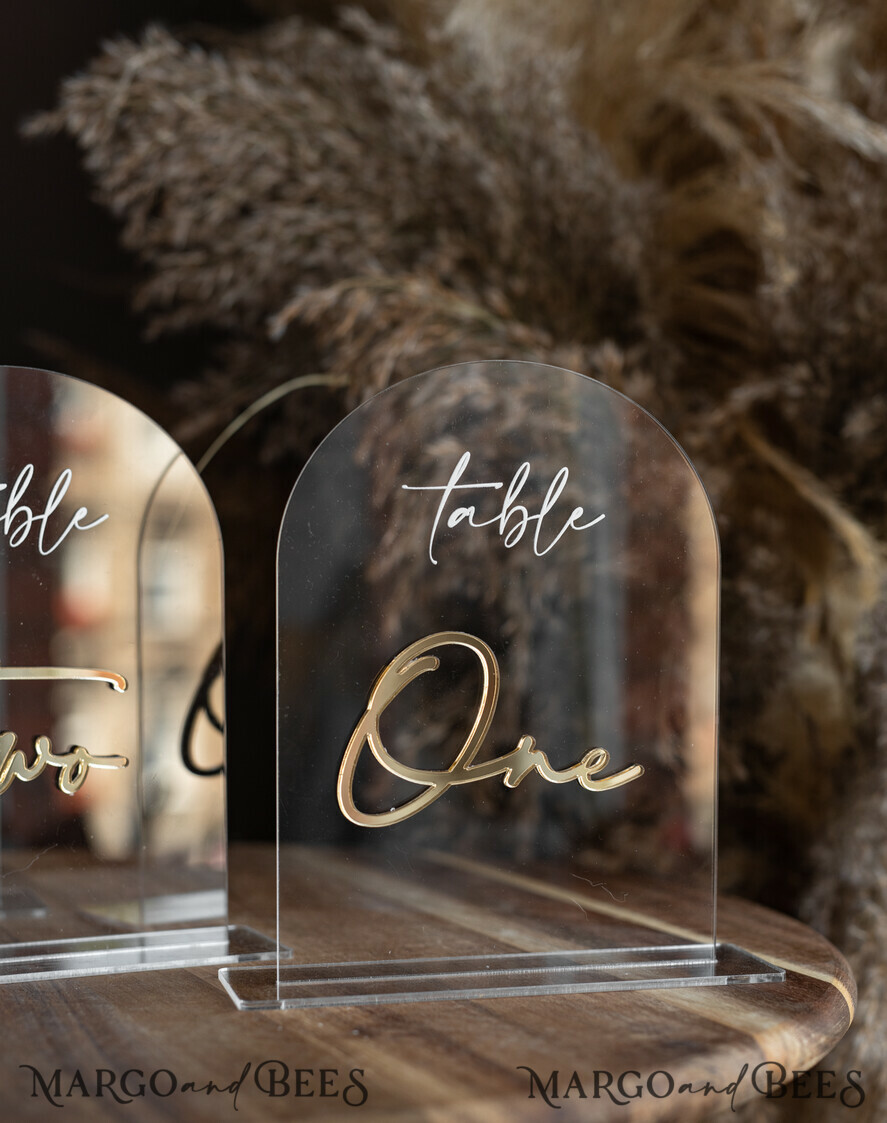 TABLE DECOR SIGNS Acrylic table decor Numbers Transparent Acrylic Arch Table Numbers, Clear Acrylic And Gold Signs, Gold Plexi Table Numbers, Luxury Wedding Table Decor, Wedding Signage Golden Mirror Number