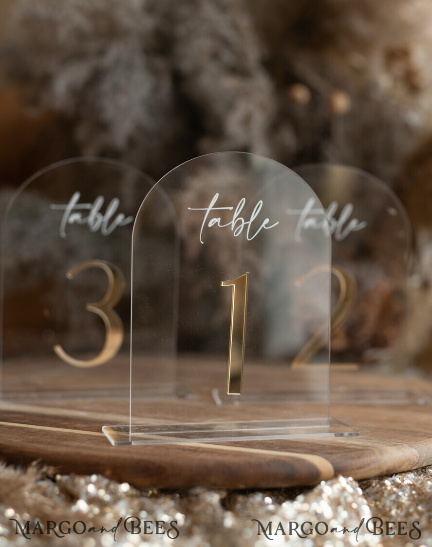 TABLE DECOR SIGNS Acrylic table decor Numbers Acrylic Arch Table Numbers, Clear Acrylic gold Signs, Gold Plexi Table Numbers, Luxury Wedding Table Decor, Wedding Signage Gold mirror UV white, table numbers