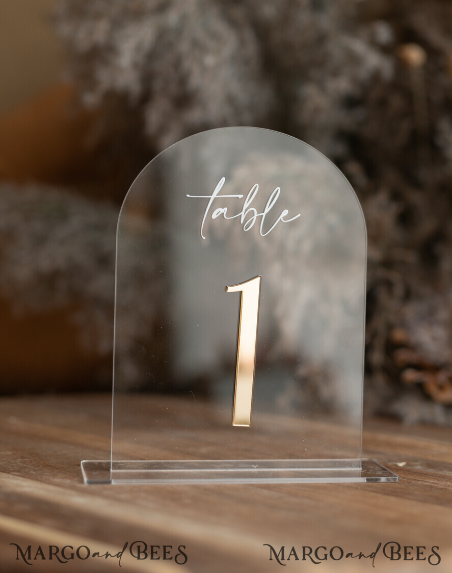 TABLE DECOR SIGNS Acrylic table decor Numbers Acrylic Arch Table Numbers, Clear Acrylic gold Signs, Gold Plexi Table Numbers, Luxury Wedding Table Decor, Wedding Signage Gold mirror UV white, table numbers