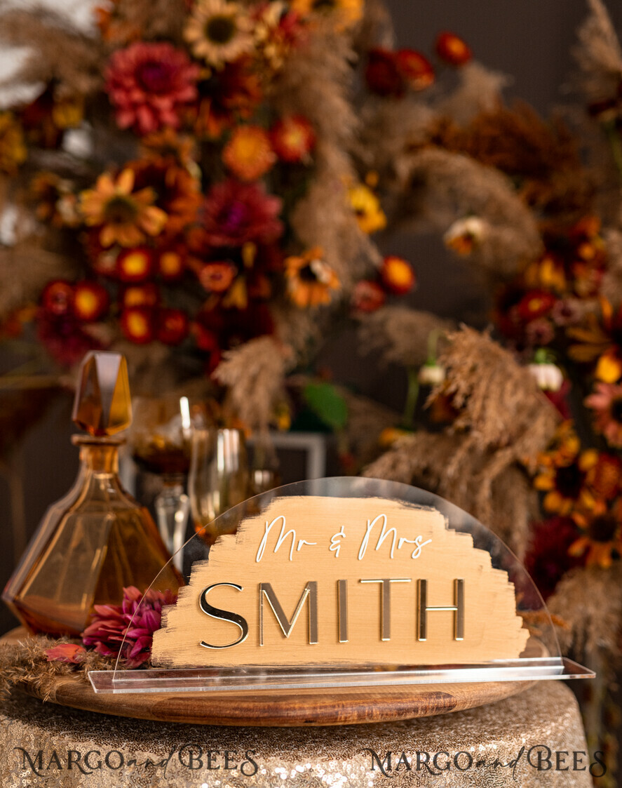 TABLE DECOR SIGNS Acrylic table decor Numbers Acrylic Arch Top Table Sign, Gold Mirror Acrylic Sign, Golden Plexi Top Table Sign, Luxury Wedding Table Decor, Custom Wedding Signage Golden Mirror Cards Sign