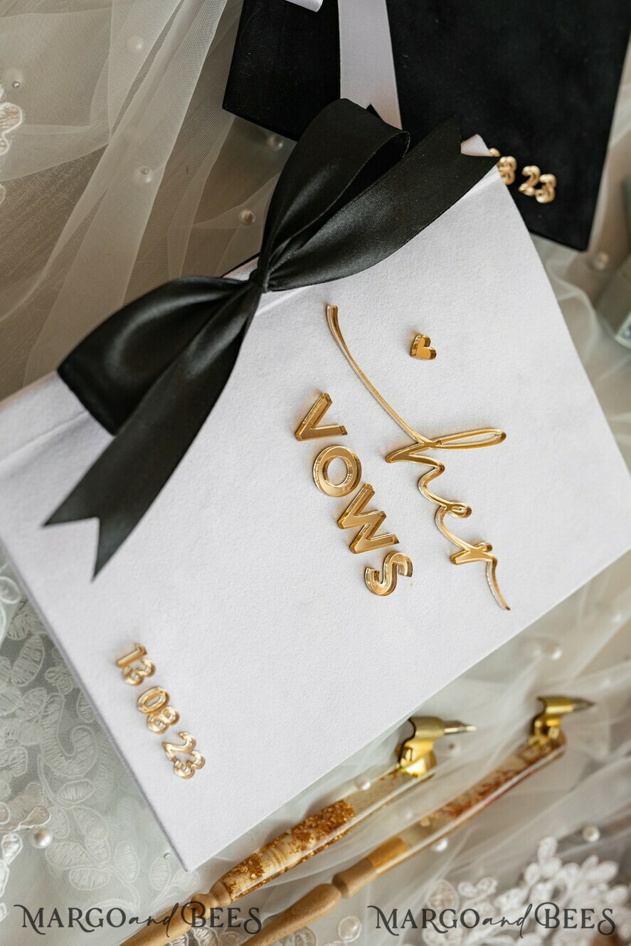WEDDING VOWS Acrylic Clear Gold Elegant Classic Bride and groom vow books, Black White Gold wedding vow books set of two, Velvet personalized vow booklets, Golden Mirror his and her vow books, Acrylic His Hers Gold custom wedding vow cases, bridal shower gift