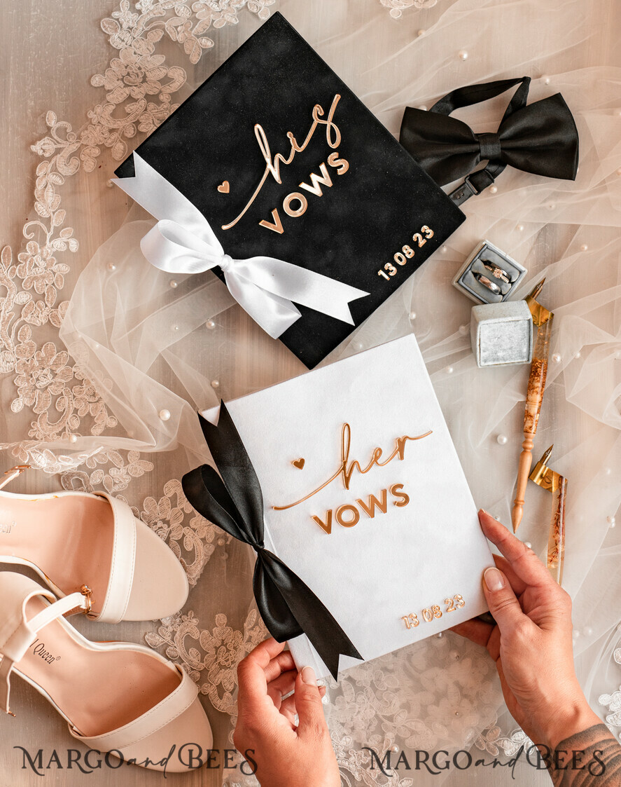 WEDDING VOWS Acrylic Clear Gold Elegant Classic Bride and groom vow books, Black White Gold wedding vow books set of two, Velvet personalized vow booklets, Golden Mirror his and her vow books, Acrylic His Hers Gold custom wedding vow cases, bridal shower gift