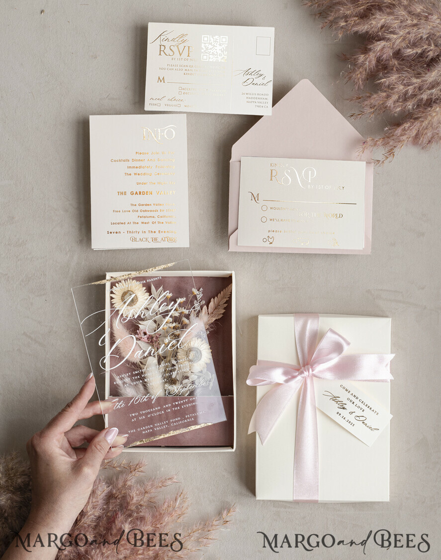 WEDDING INVITATIONS Invitations for VIP/ boxed Invites for Parents Natural Dried Flowers Wedding Invitations in velvet box, Plexi Glamour Boxed Wedding Invitation Suite Luxury, Romantic Velvet Wedding Cards, Bespoke Golden Invites