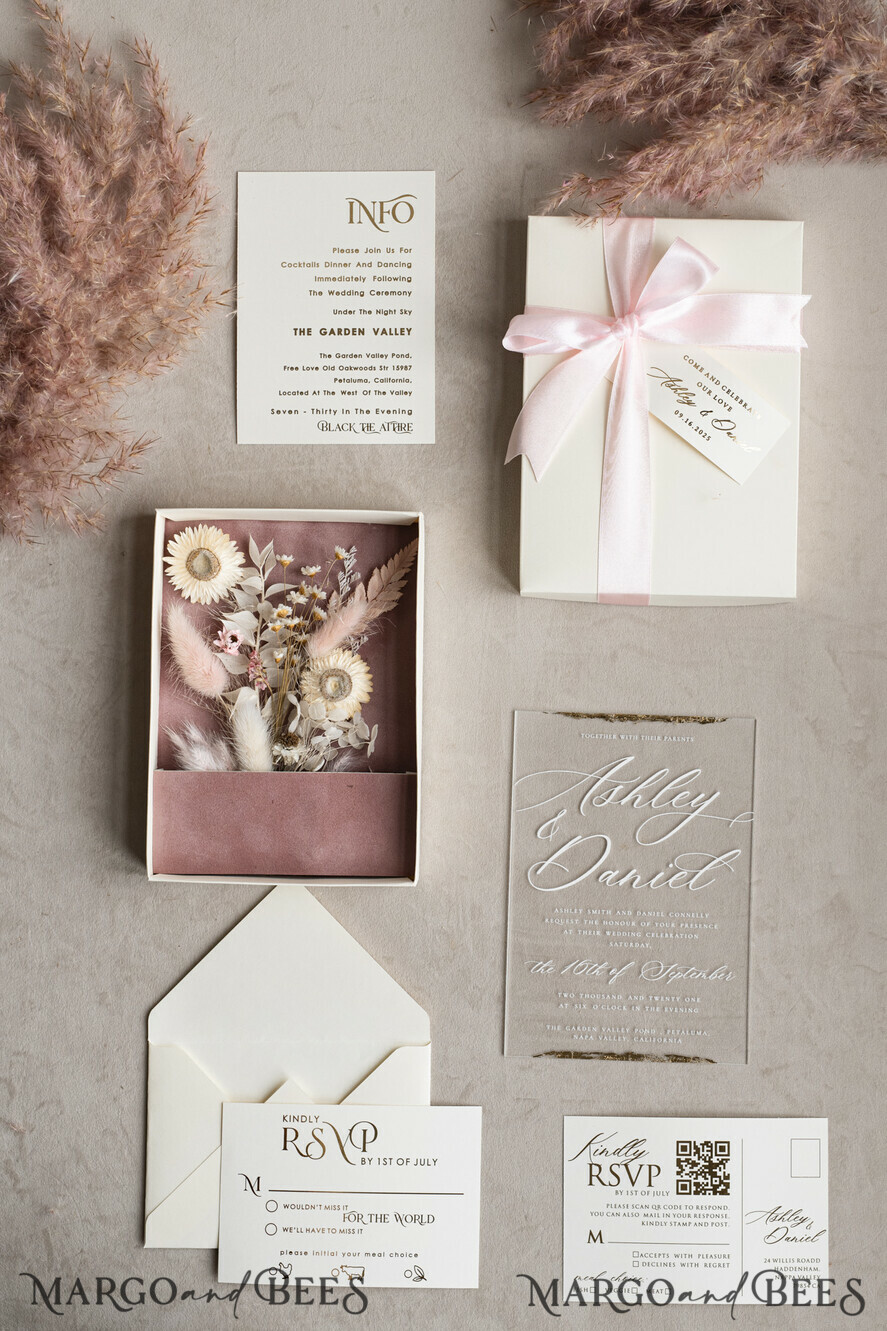 WEDDING INVITATIONS Invitations for VIP/ boxed Invites for Parents Natural Dried Flowers Wedding Invitations in velvet box, Plexi Glamour Boxed Wedding Invitation Suite Luxury, Romantic Velvet Wedding Cards, Bespoke Golden Invites