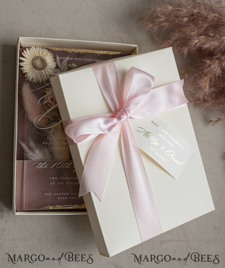 WEDDING INVITATIONS Invitations for VIP/ boxed Invites for Parents Natural Dried Flowers Wedding Invitations in velvet box, Plexi Glamour Boxed Wedding Invitation Suite Luxury, Romantic Velvet Wedding Cards, Bespoke Golden Invites
