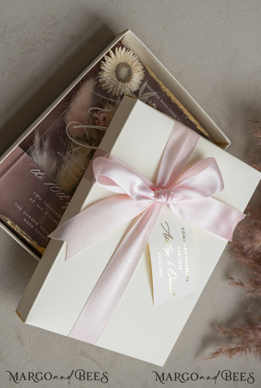 WEDDING INVITATIONS Invitations for VIP/ boxed Invites for Parents Natural Dried Flowers Wedding Invitations in velvet box, Plexi Glamour Boxed Wedding Invitation Suite Luxury, Romantic Velvet Wedding Cards, Bespoke Golden Invites