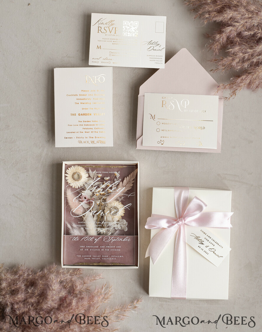 WEDDING INVITATIONS Invitations for VIP/ boxed Invites for Parents Natural Dried Flowers Wedding Invitations in velvet box, Plexi Glamour Boxed Wedding Invitation Suite Luxury, Romantic Velvet Wedding Cards, Bespoke Golden Invites