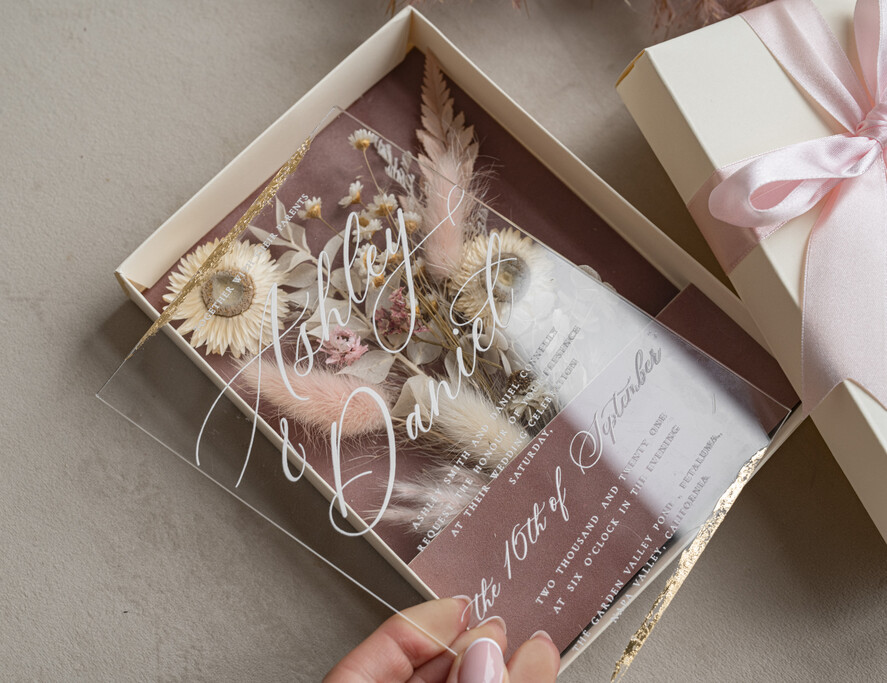 WEDDING INVITATIONS Invitations for VIP/ boxed Invites for Parents Natural Dried Flowers Wedding Invitations in velvet box, Plexi Glamour Boxed Wedding Invitation Suite Luxury, Romantic Velvet Wedding Cards, Bespoke Golden Invites
