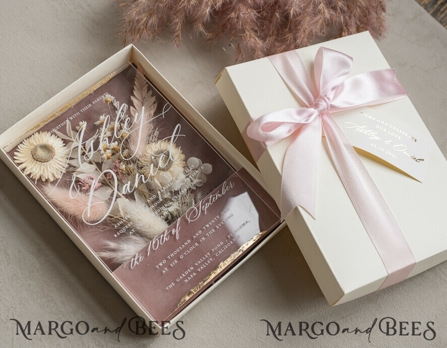WEDDING INVITATIONS Invitations for VIP/ boxed Invites for Parents Natural Dried Flowers Wedding Invitations in velvet box, Plexi Glamour Boxed Wedding Invitation Suite Luxury, Romantic Velvet Wedding Cards, Bespoke Golden Invites