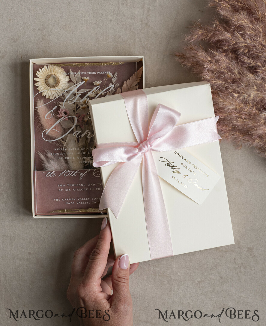 WEDDING INVITATIONS Invitations for VIP/ boxed Invites for Parents Natural Dried Flowers Wedding Invitations in velvet box, Plexi Glamour Boxed Wedding Invitation Suite Luxury, Romantic Velvet Wedding Cards, Bespoke Golden Invites