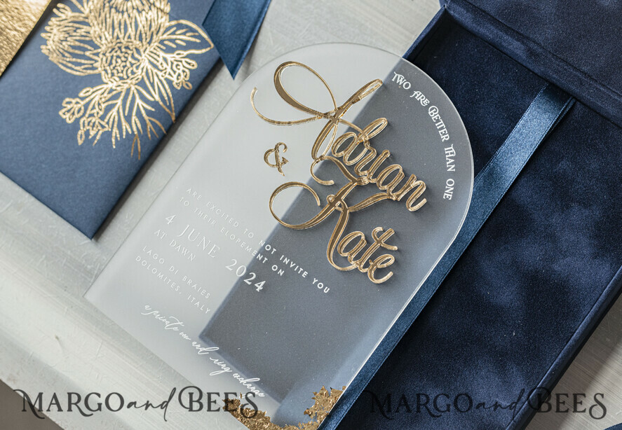 WEDDING INVITATIONS Invitations for VIP/ boxed Invites for Parents Vip Navy Blue Gold Foil Wedding Invitations in velvet box, Plexi Glamour Wedding Invitation Suite Luxury Box, Romantic Velvet Wedding Cards, Bespoke Golden Invites